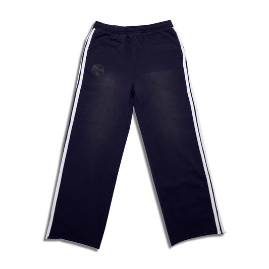 NAVY BLUE PAIN SWEATS