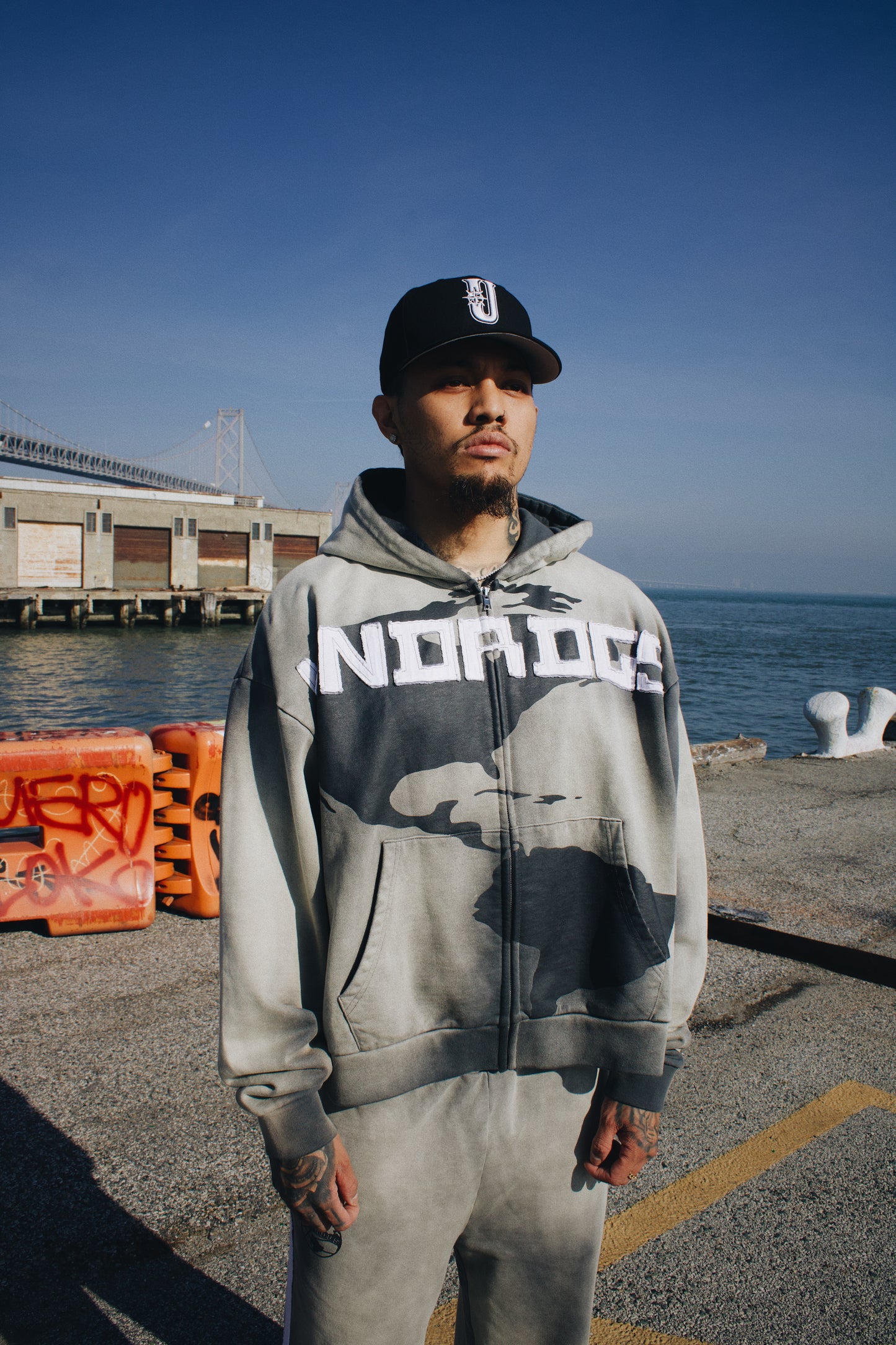 GREY PAIN ZIP-UP HOODIE