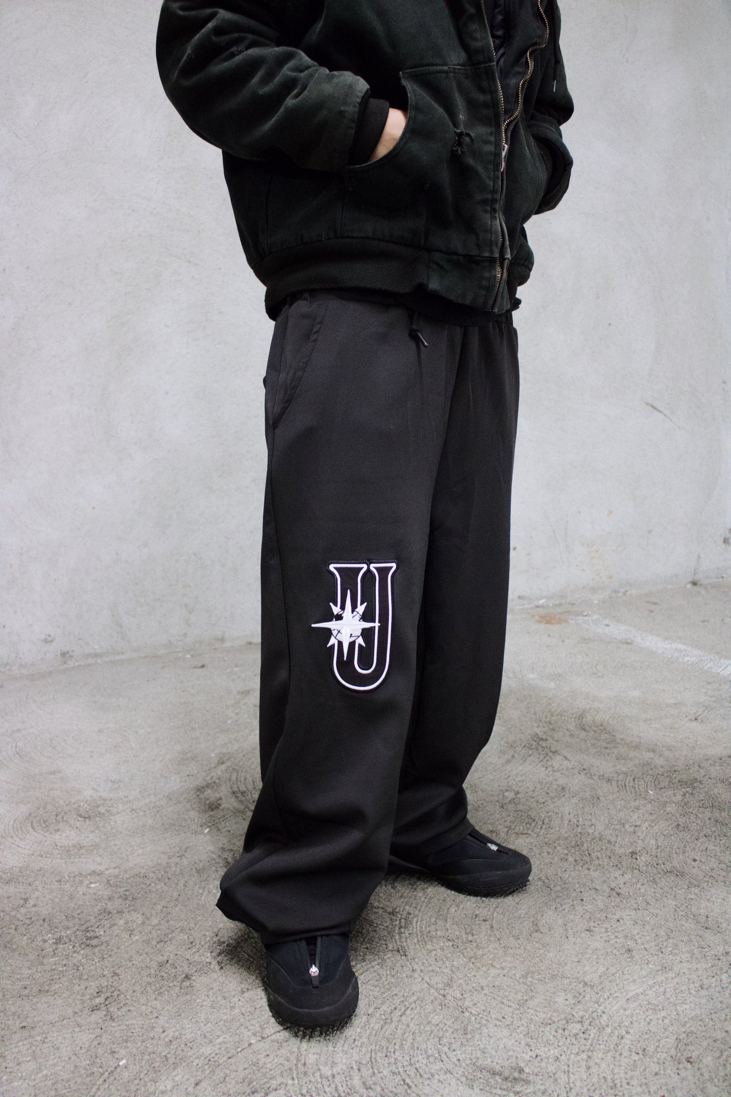 V3 SWEATS